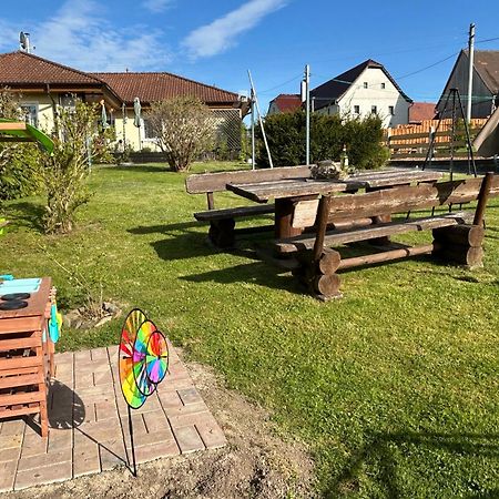 Ferienhaus Zittau Oberlausitz & Ferienwohnung Am Hamann Berg 外观 照片