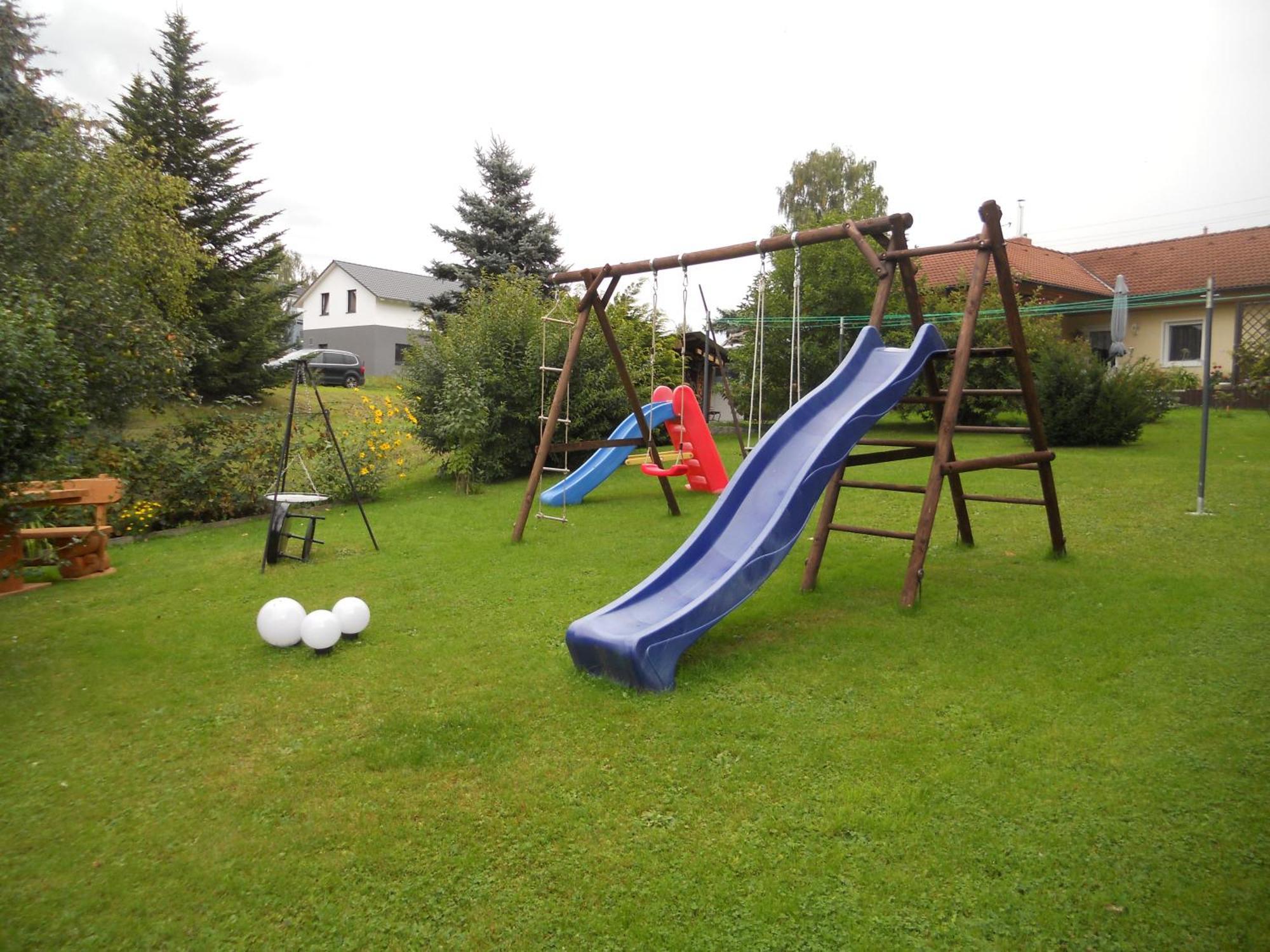 Ferienhaus Zittau Oberlausitz & Ferienwohnung Am Hamann Berg 外观 照片