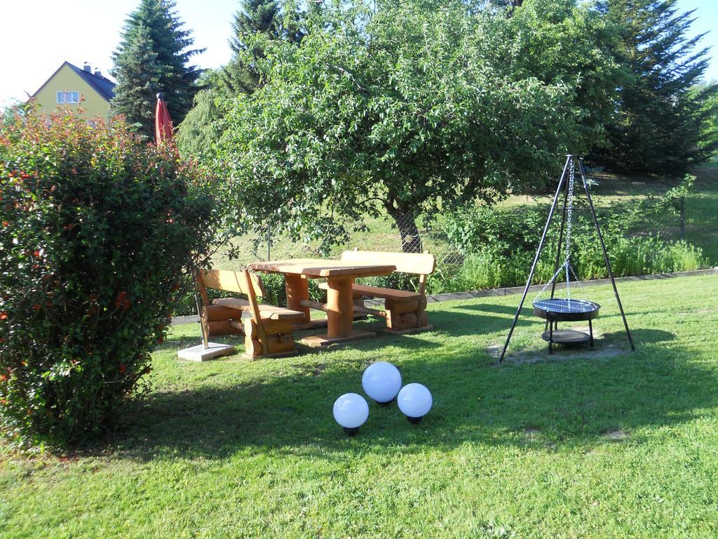 Ferienhaus Zittau Oberlausitz & Ferienwohnung Am Hamann Berg 外观 照片